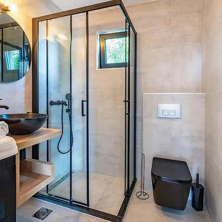 Black Wood Holiday home