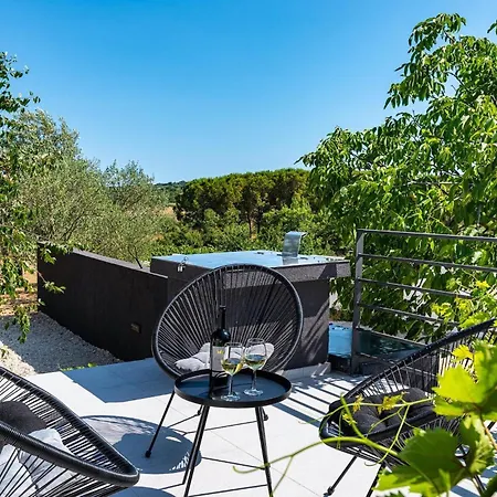 Black Wood Holiday home *